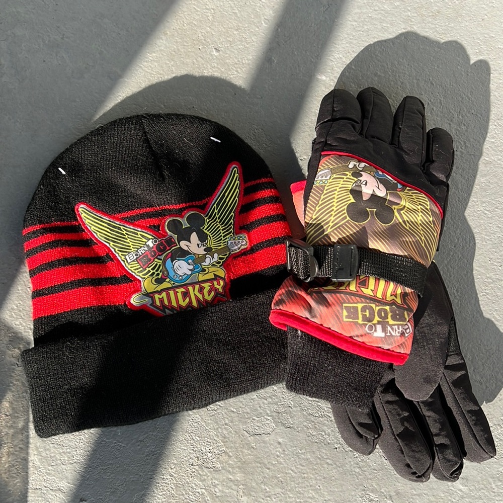 Mickey Mouse Boys Hat and Gloves set